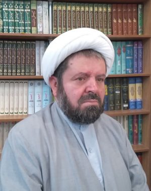 از جمله ویژگی‌ مسجد برقرار این است که شبانه روز باز باشد و زندگی امام  آن با مردم و مسجد عجین شده باشد