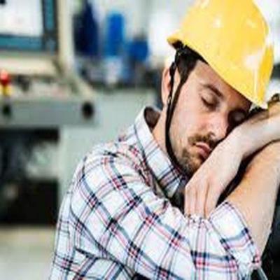 ساعات کاری در کشور آب می رود/ ساعت کار مفید کارمندان دولتی ایران؛ روزانه کمتر از  دو ساعت است
