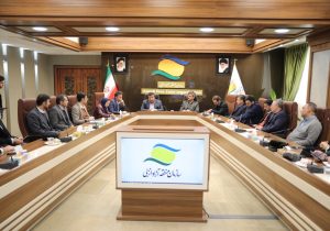 نشست کمیته کالای همراه مسافر با فعالان اقتصادی در منطقه آزاد انزلی  