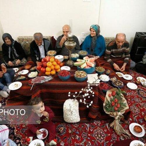 نیازمند بازگشت به خانواده هستیم/ شب یلداها به تحکیم خانواده کمک می‌کند
