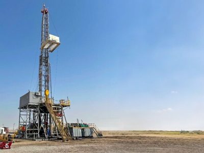 نصب موفق پمپ درونچاهی در میدان یاران با دکل ۵۰۱ پرشیا