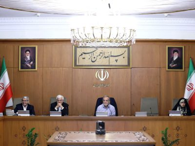 نشست هیئت دولت به ریاست رئیس‌جمهور برگزار شد؛ خوزستان مقصد نخستین سفر استانی دولت