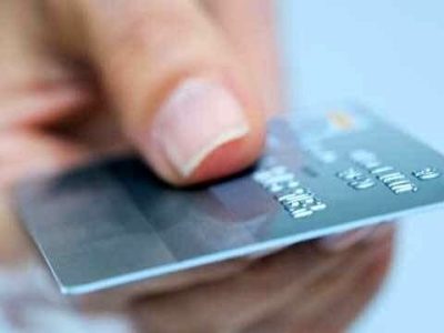 وام نقدی ازدواج حذف نشده است؛ اجرای کارت رفاهی تا پایان آبان‌ماه