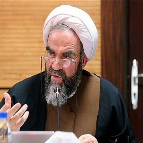 رئیس جمهور از مراکز تصمیم‌گیری متعدد در کشور گله دارد/ بین علمای ما حتی در حد مراجع هم یک خط‌کشی‌هایی صورت گرفته‌ است/ یک رئیس‌جمهور کلاهی و مکلا آمد و بین علما و روحانیون تفرقه ایجاد کرد!