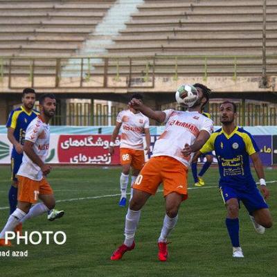 دیدار فوتبال مس کرمان و فجر سپاسی شیراز