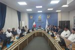 توسعه تجارت مرزی با اولویت جامعه محلی؛ نشست اقتصادی در منطقه آزاد چابهار برگزار شد
