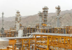 بازدید رئیس کمیسیون انرژی مجلس از پالایشگاه نهم پارس جنوبی؛ تأکید بر کاهش مشعل‌سوزی و نقش راهبردی در اقتصاد کشور