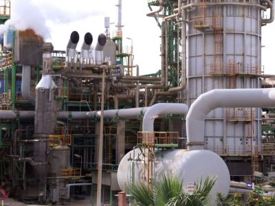 واگذاری حکمیت قیمت‌گذاری سرویس‌های جانبی به شرکت ملی صنایع پتروشیمی