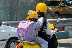 بانوان موتور سوار صدور گواهینامه موتورسیکلت برای زنان؛ حضور بانوان موتور سوار در خیابان‌ها قانونی شد