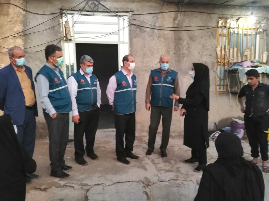 گزارش تصویری بازدید مدیر کمیته بحران سازمان بهزیستی کشور ازمناطق سیل زده استان بوشهر