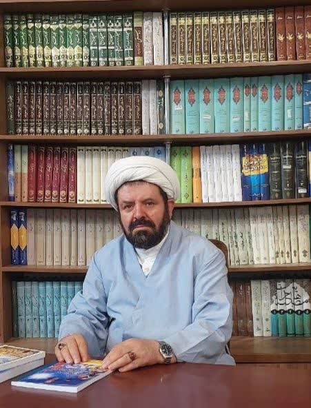 هویت جامعه به کتاب و کتابخوانی و قلم است /بقلم شیخ علی واشقانی فراهانی